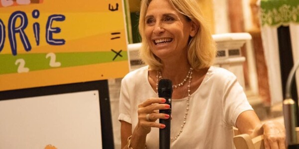La mental coach Nicoletta Romanazzi al Festival delle storie 2022 La mental coach Nicoletta Romanazzi al Festival delle storie 2022